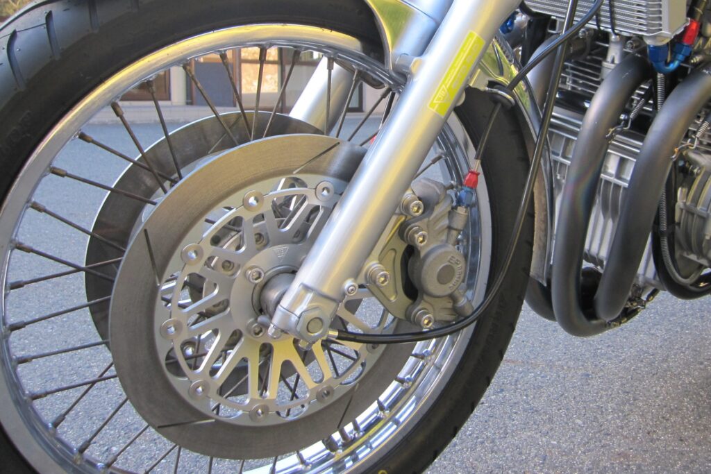 Z1_フロントブレーキ_Front_Brake_2POT